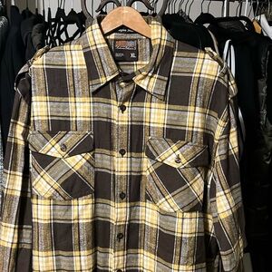 Mens XL South Pole Flannel. Like new condition excellent. 100% cotton